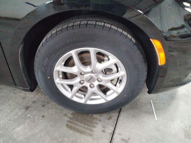 used 2024 Chrysler Pacifica car, priced at $26,984