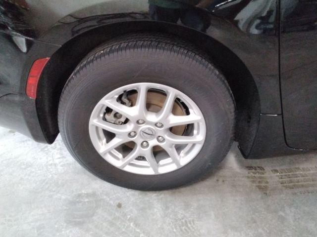 used 2024 Chrysler Pacifica car, priced at $26,984