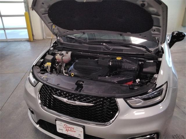 used 2024 Chrysler Pacifica car, priced at $29,464