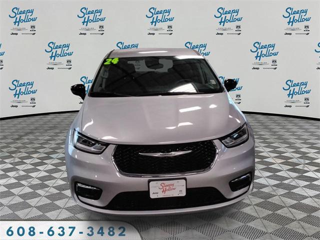 used 2024 Chrysler Pacifica car, priced at $29,464