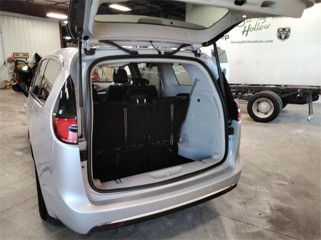 used 2024 Chrysler Pacifica car, priced at $29,464