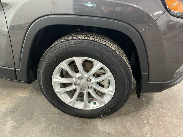 used 2022 Jeep Cherokee car, priced at $23,992