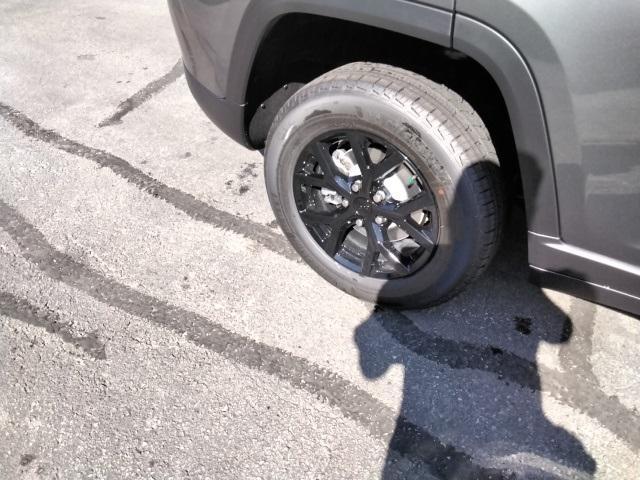 new 2025 Jeep Grand Cherokee car, priced at $46,000