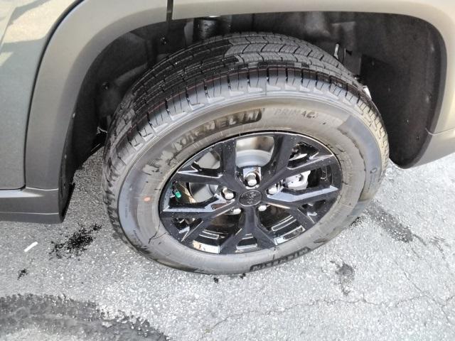 new 2025 Jeep Grand Cherokee car, priced at $46,000