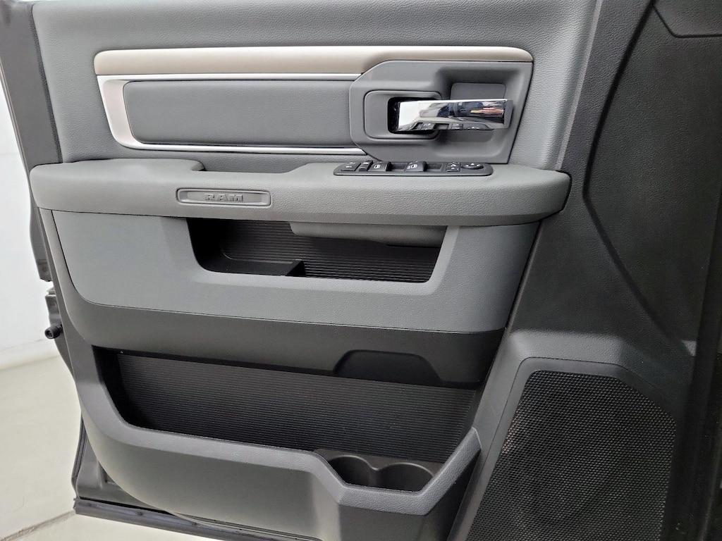 used 2019 Ram 1500 Classic car, priced at $24,998