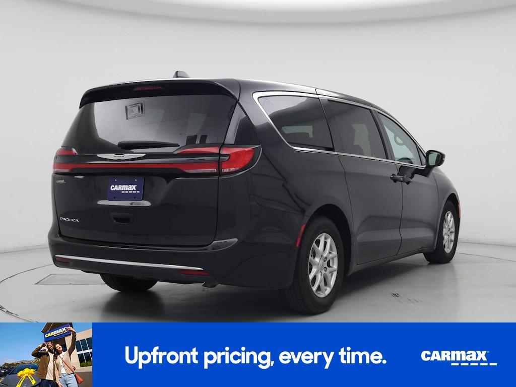 used 2023 Chrysler Pacifica car, priced at $24,998