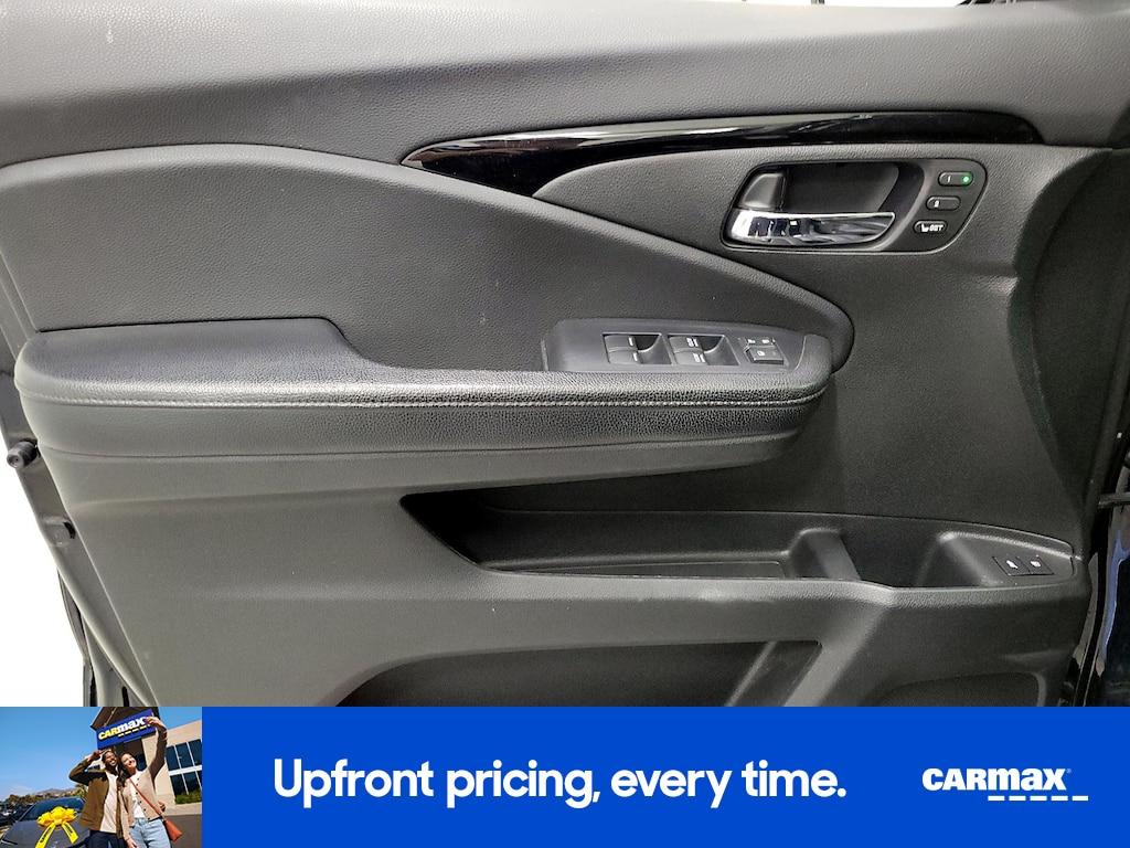 used 2019 Honda Pilot car, priced at $23,998
