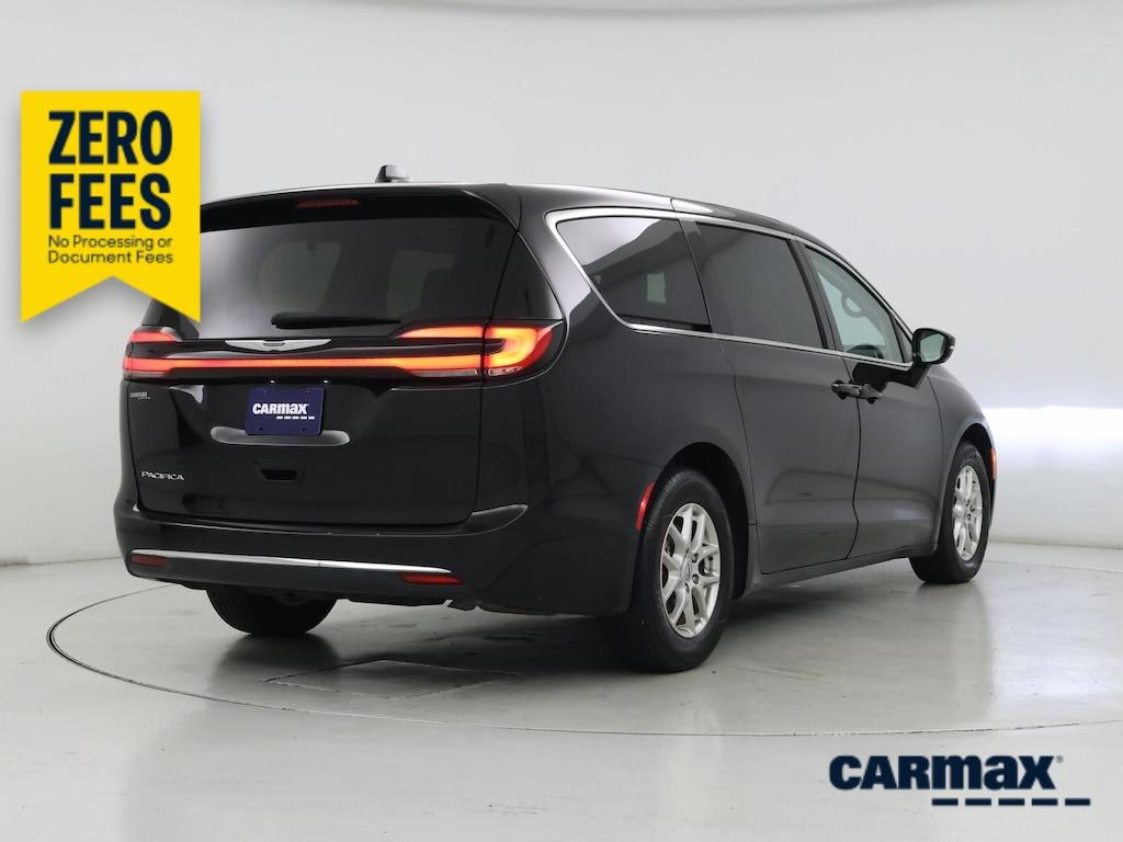used 2024 Chrysler Pacifica car, priced at $23,998