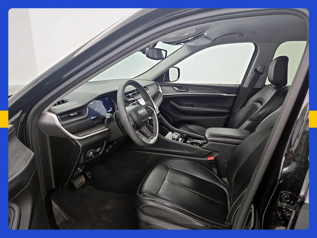 used 2023 Jeep Grand Cherokee car, priced at $27,998