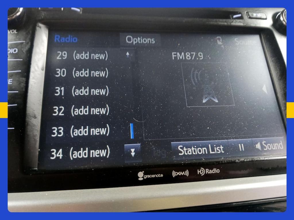 used 2017 Toyota Highlander car, priced at $27,998