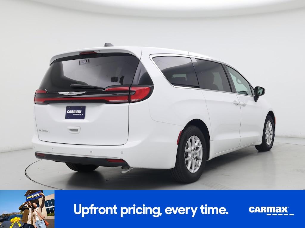 used 2023 Chrysler Pacifica car, priced at $23,998