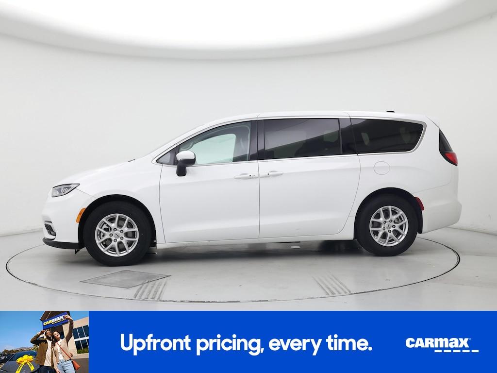 used 2023 Chrysler Pacifica car, priced at $23,998