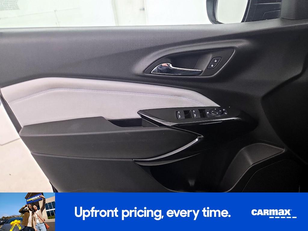 used 2025 Chevrolet Trax car, priced at $22,998