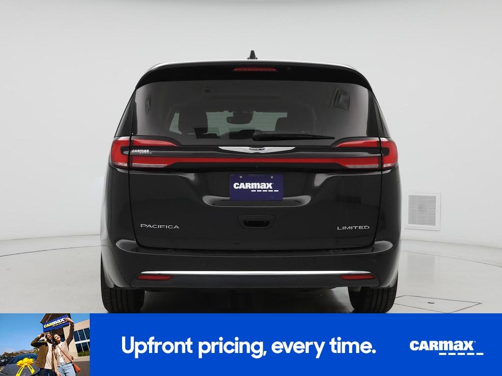 used 2024 Chrysler Pacifica car, priced at $30,998