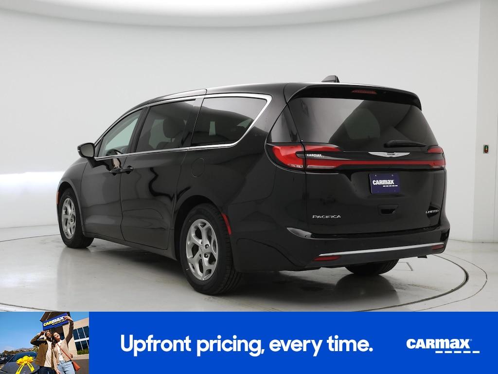 used 2024 Chrysler Pacifica car, priced at $30,998