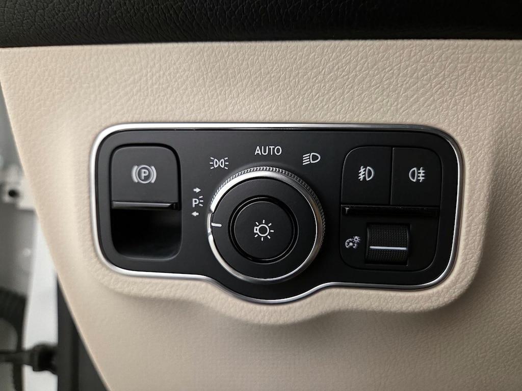 used 2023 Mercedes-Benz GLB 250 car, priced at $29,998