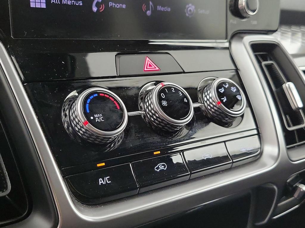 used 2023 Kia Sorento car, priced at $25,998