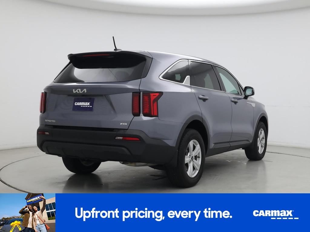 used 2023 Kia Sorento car, priced at $25,998