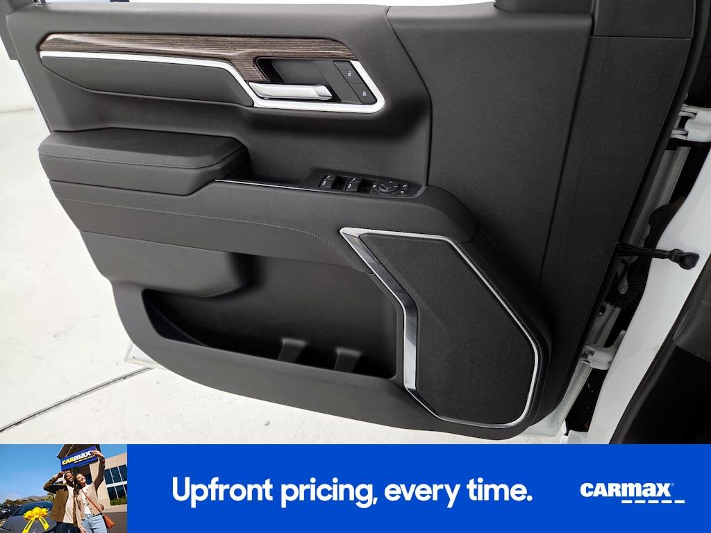 used 2023 GMC Sierra 1500 car, priced at $38,998