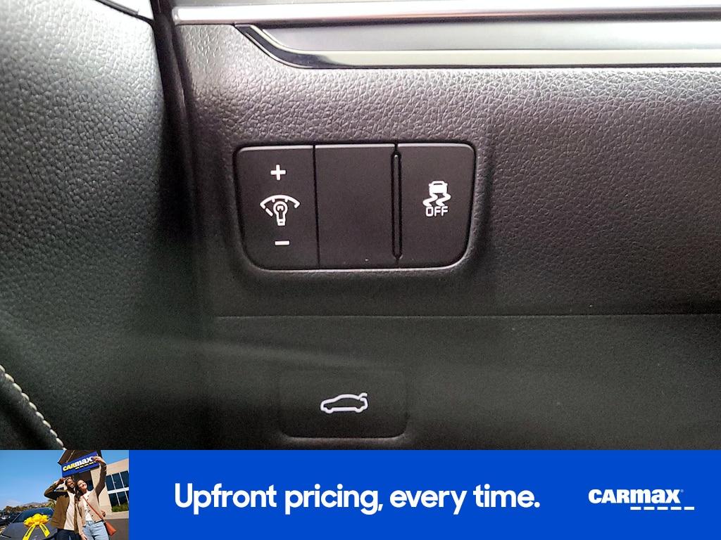 used 2025 Kia K5 car, priced at $29,998