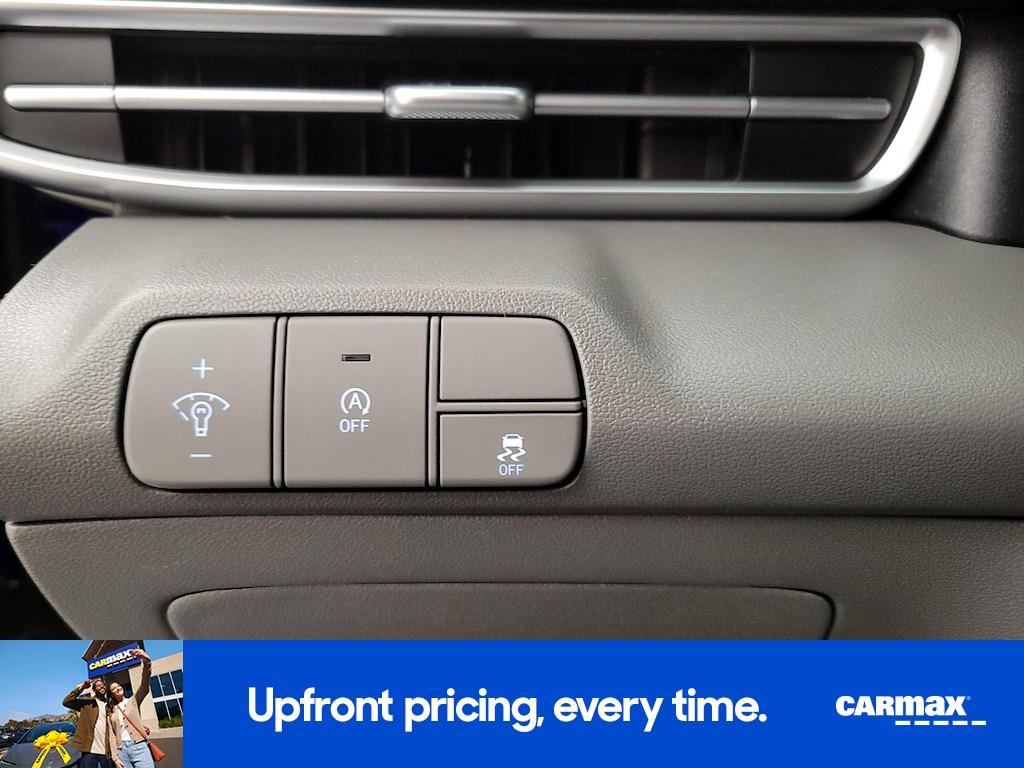 used 2025 Hyundai Elantra car, priced at $21,998