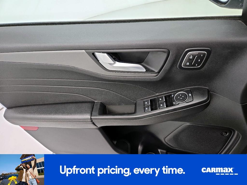 used 2025 Ford Escape car, priced at $22,998