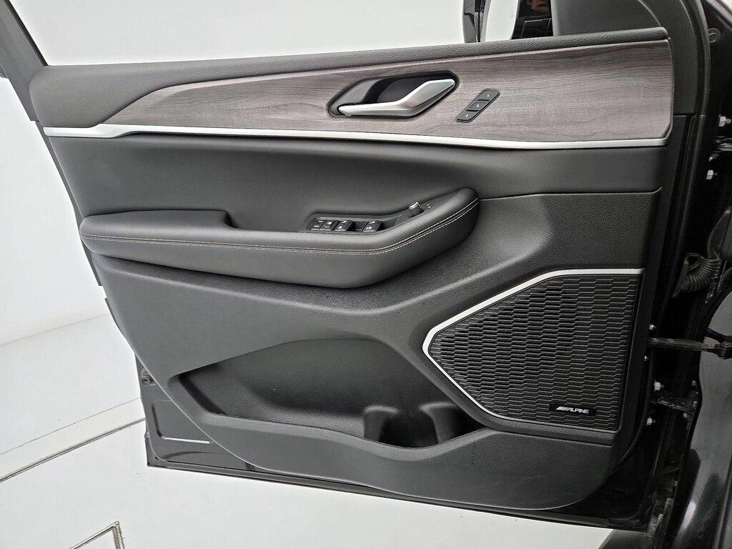 used 2022 Jeep Grand Cherokee car, priced at $29,998