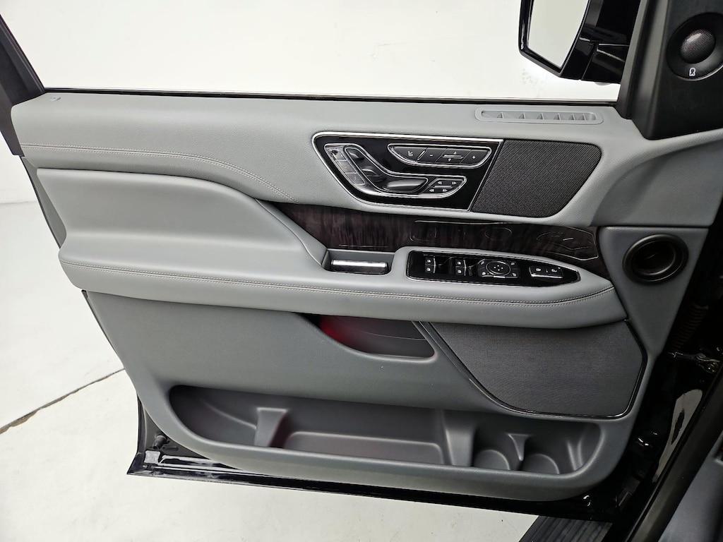 used 2019 Lincoln Navigator car, priced at $37,998