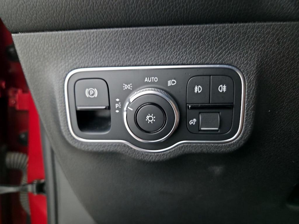 used 2020 Mercedes-Benz GLB 250 car, priced at $20,998