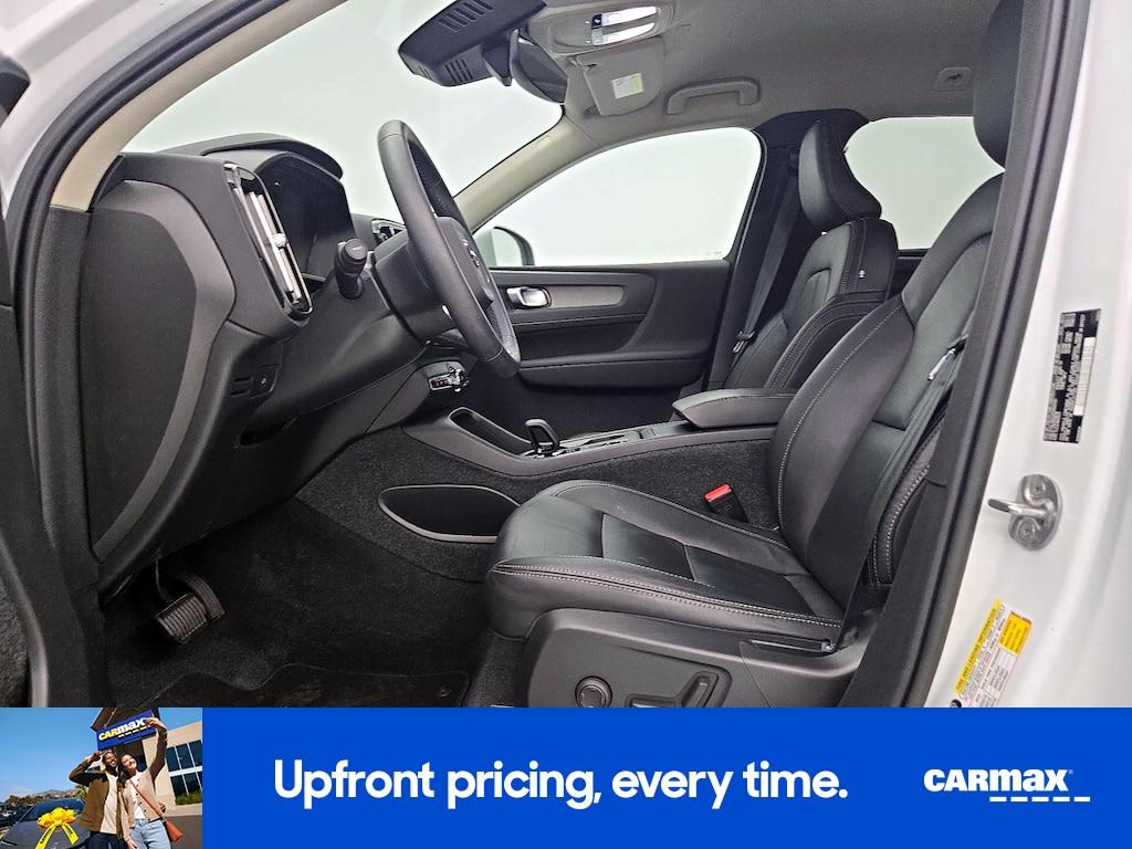 used 2023 Volvo XC40 car, priced at $28,998