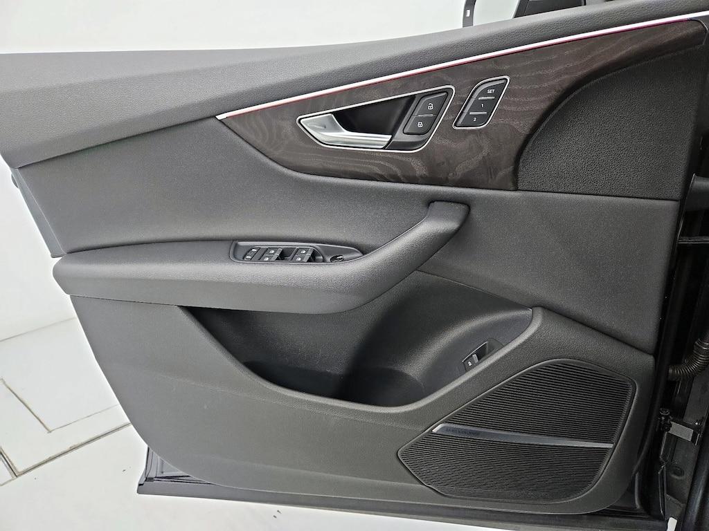 used 2021 Audi Q8 car, priced at $37,998