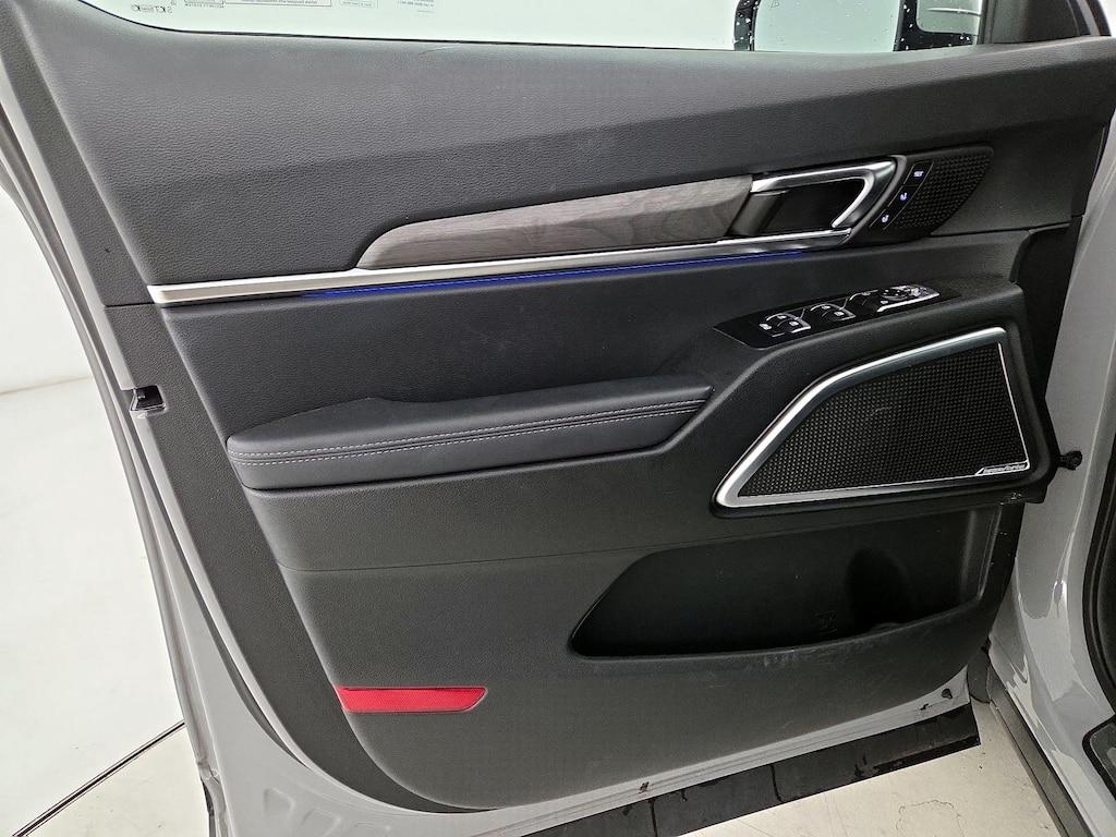 used 2024 Kia Telluride car, priced at $43,998