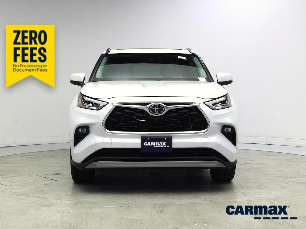 used 2022 Toyota Highlander car, priced at $42,998