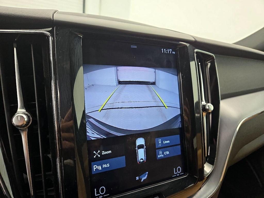 used 2020 Volvo XC60 car, priced at $22,998