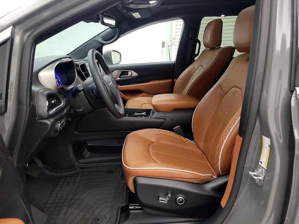 used 2024 Chrysler Pacifica car, priced at $41,998