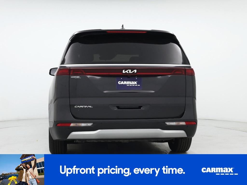used 2024 Kia Carnival car, priced at $30,998