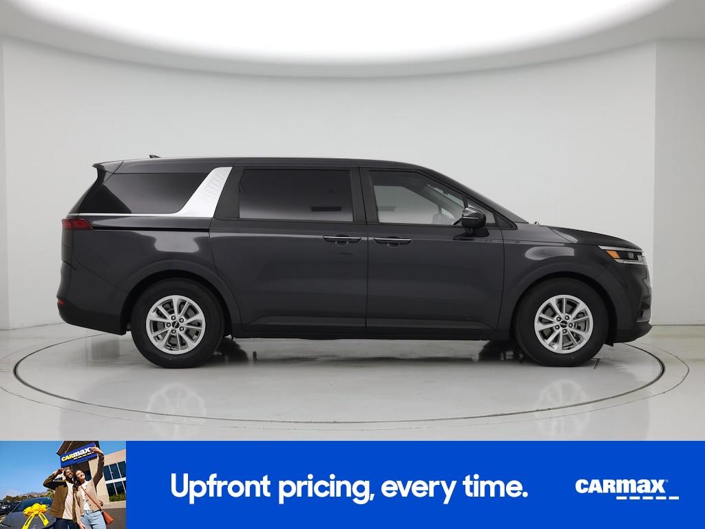 used 2024 Kia Carnival car, priced at $30,998