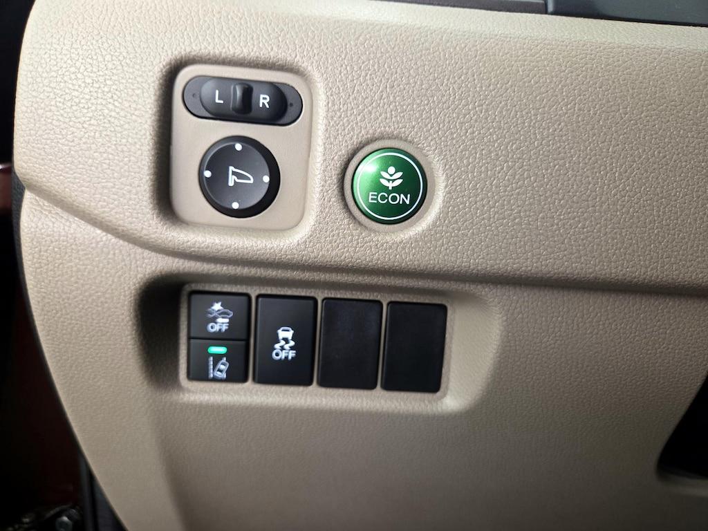 used 2022 Honda Pilot car, priced at $32,998