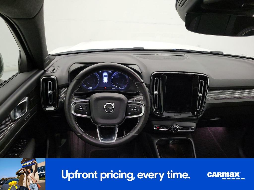 used 2021 Volvo XC40 car, priced at $20,998