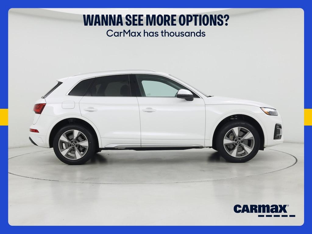 Audi Q5 view 8