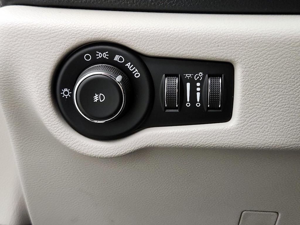 used 2018 Chrysler Pacifica Hybrid car, priced at $26,998