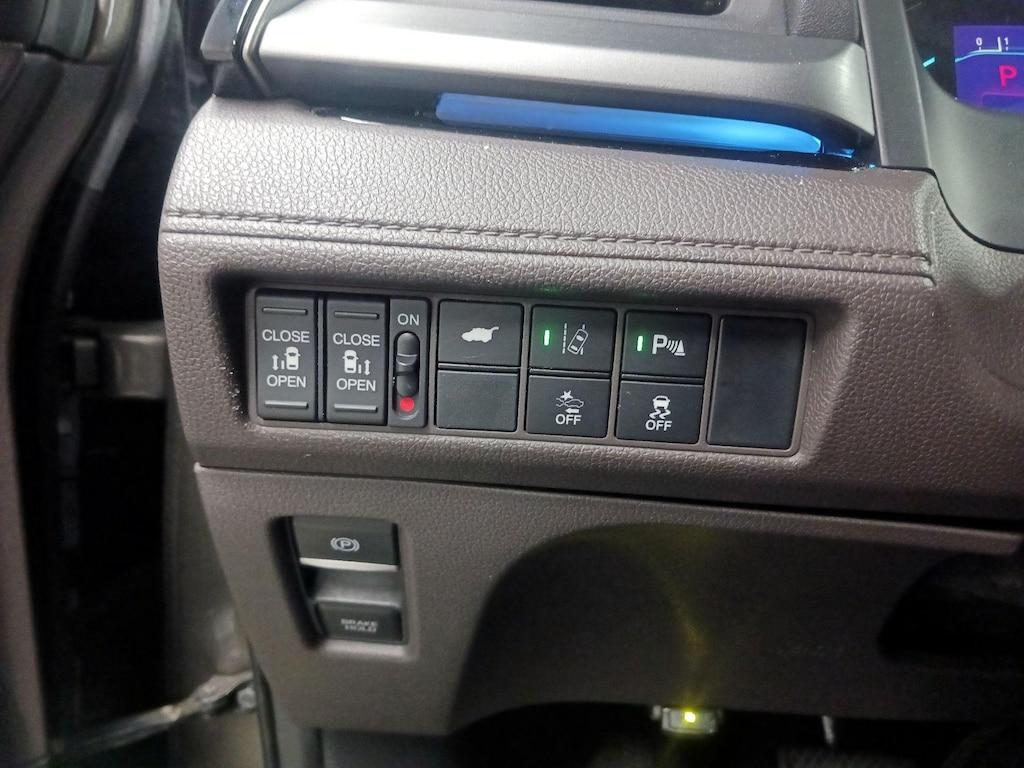 used 2018 Honda Odyssey car, priced at $32,998