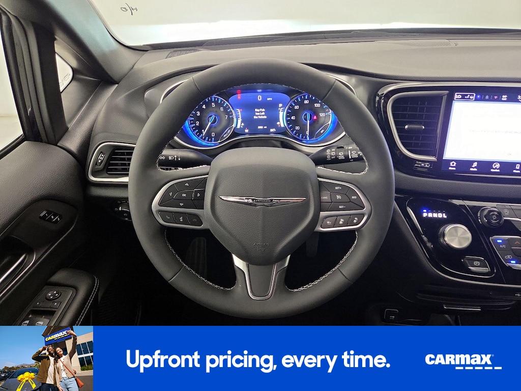 used 2026 Chrysler Pacifica car, priced at $37,998