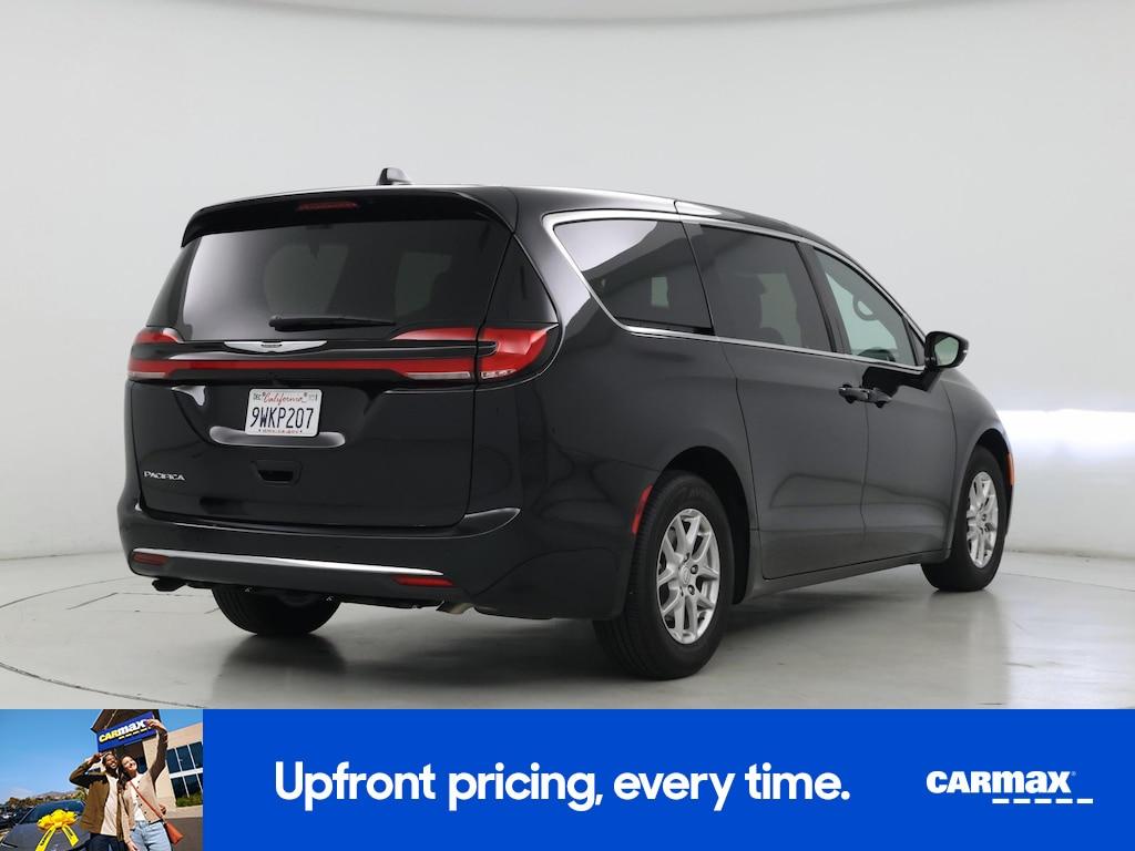 used 2026 Chrysler Pacifica car, priced at $37,998