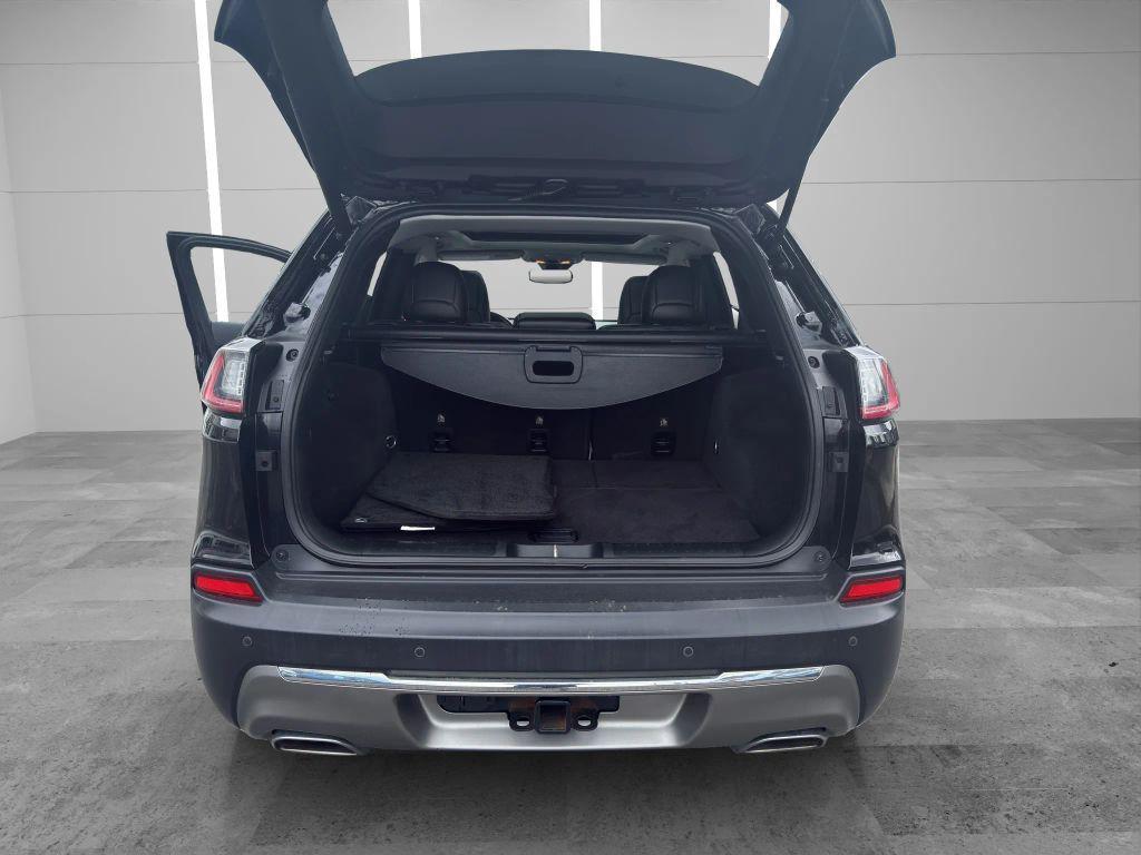 used 2019 Jeep Cherokee car, priced at $12,999