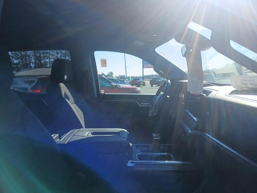 used 2022 Chevrolet Silverado 1500 car, priced at $38,891