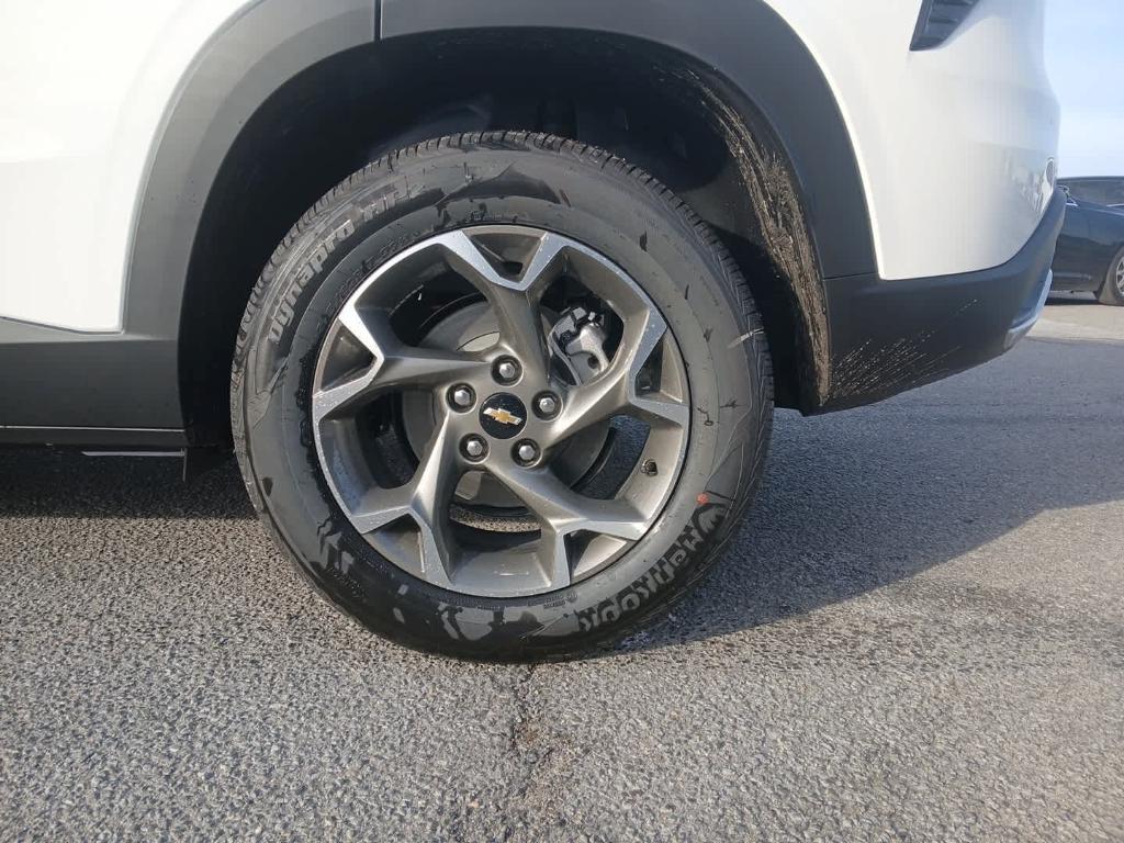 new 2026 Chevrolet Trax car, priced at $25,885