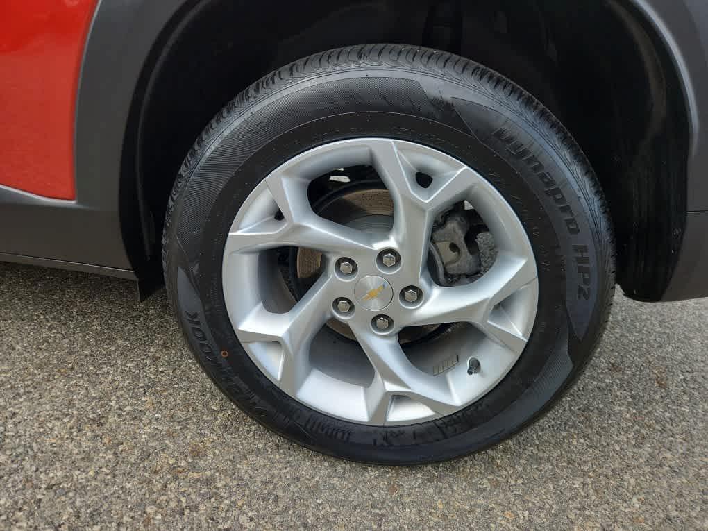 used 2024 Chevrolet Trax car, priced at $23,990