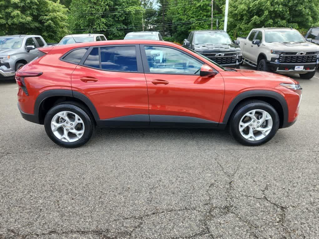 used 2024 Chevrolet Trax car, priced at $23,990
