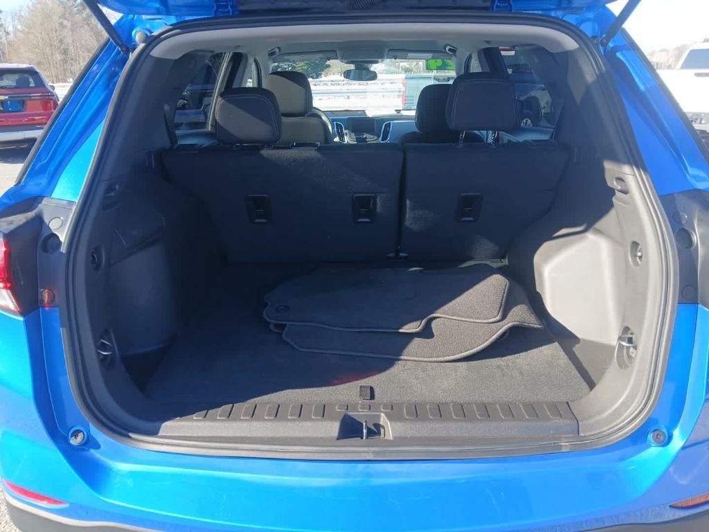 used 2024 Chevrolet Equinox car, priced at $22,991